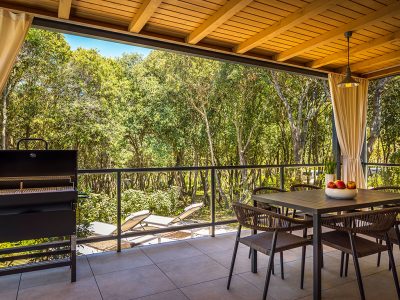 istra-premium-camping-resort-mobile-home-sunset-premium-villa-jacuzzi-terrace-3