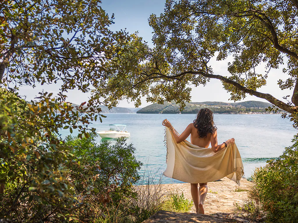 koversada-uncovered-naturist-freedom-vacation-mood