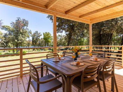 mobile-home-central-village-superior-exterior-terrace-2