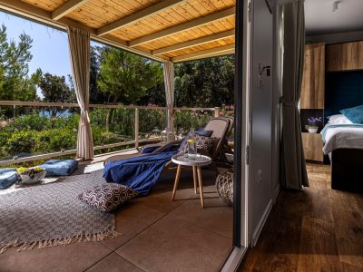 mobile-home-surf-beach-village-exterior-terrace-2