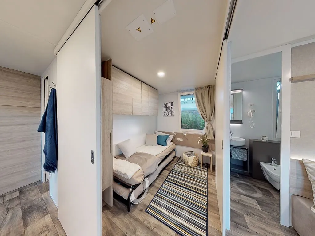 camping-belvedere-vranjica-mobile-home-family-3-interior-7