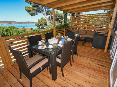campsite-park-soline-mobile-home-comfort-plus-exterior-terrace
