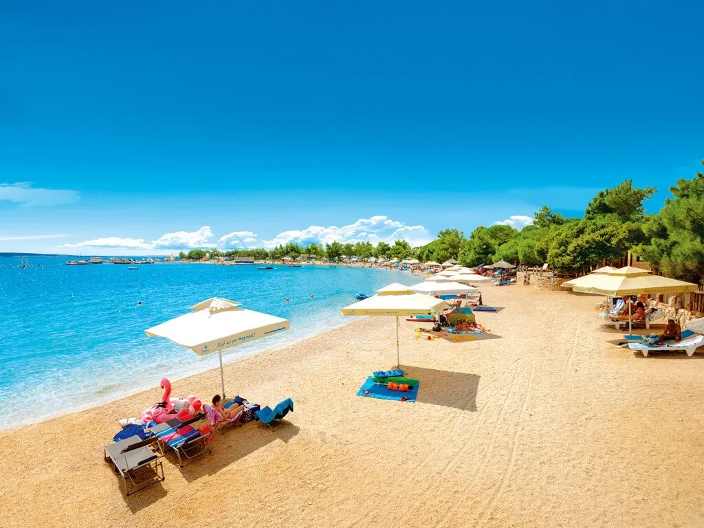 campsite-simuni-beach