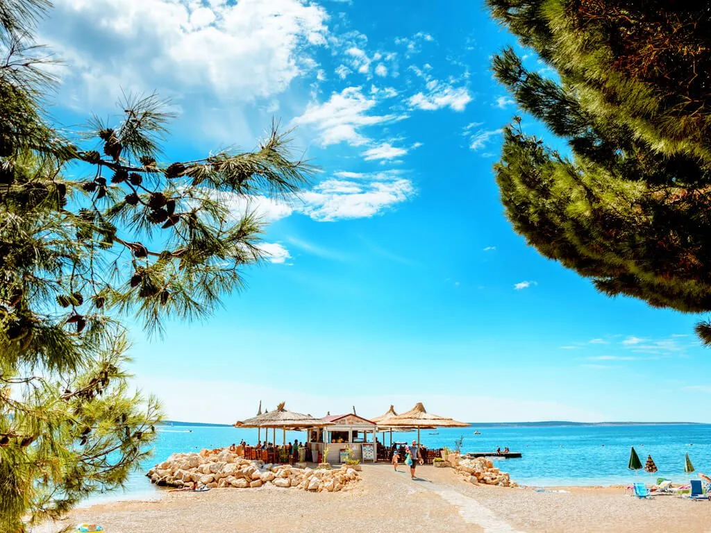 campsite-simuni-beach-and-beach-bar