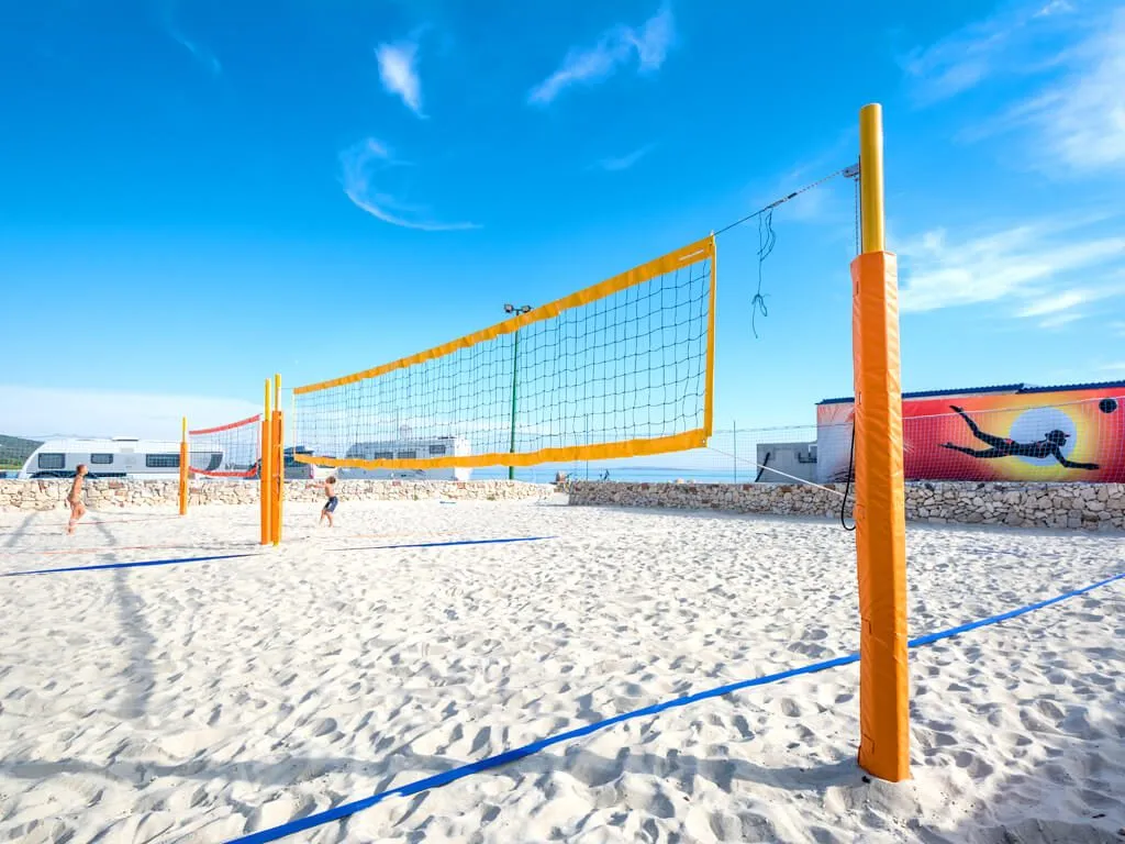 campsite-simuni-beach-volleyball-courts