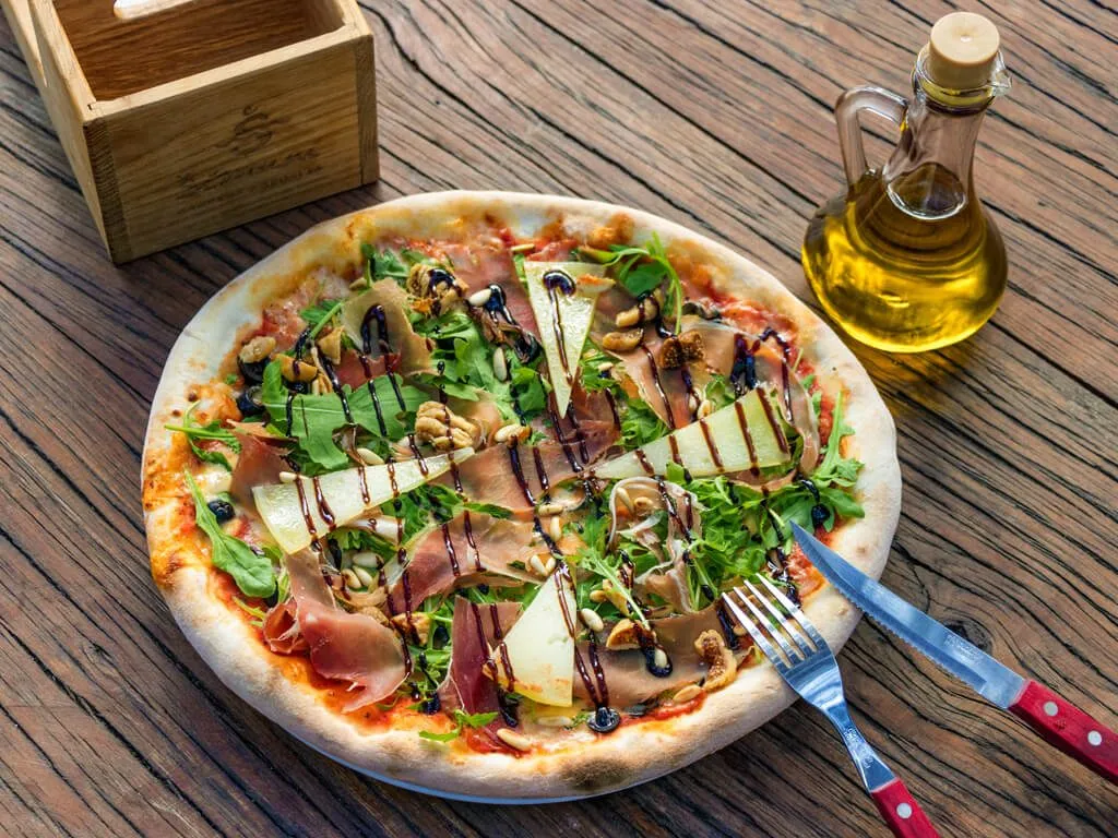 campsite-simuni-restaurant-pizza