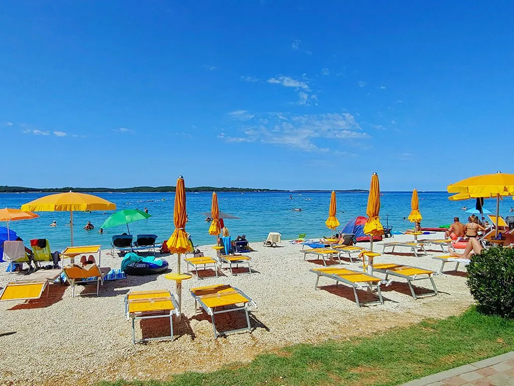 camping-bivillage-beach-3