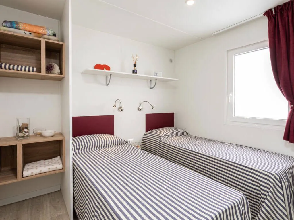 camping-bivillage-mobile-home-supina-children-bedroom-3