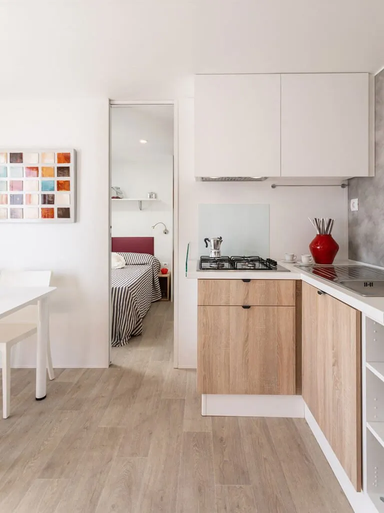 camping-bivillage-mobile-home-supina-kitchen