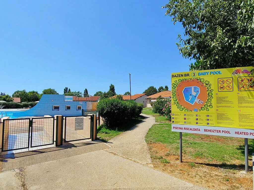 camping-bivillage-pool-7