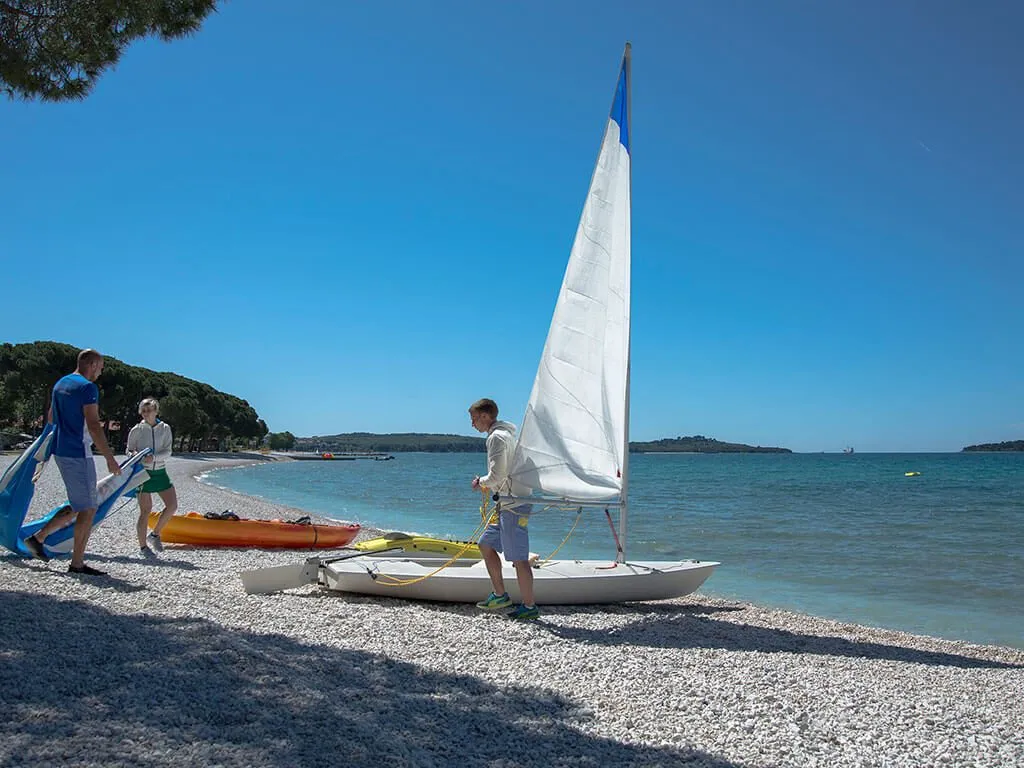 camping-bivillage-windsurf