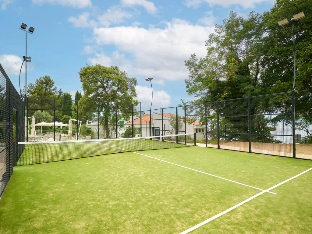 aminess-style-camping-atea-resort-padel-court