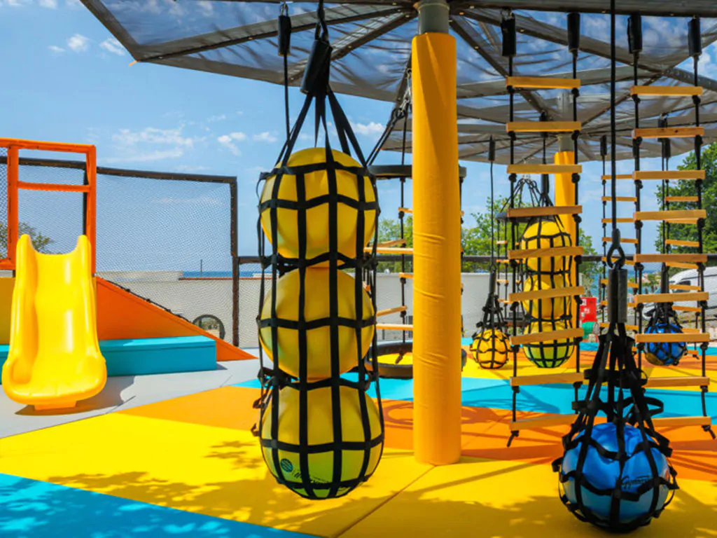 camping-bijela-uvala-punching-bag