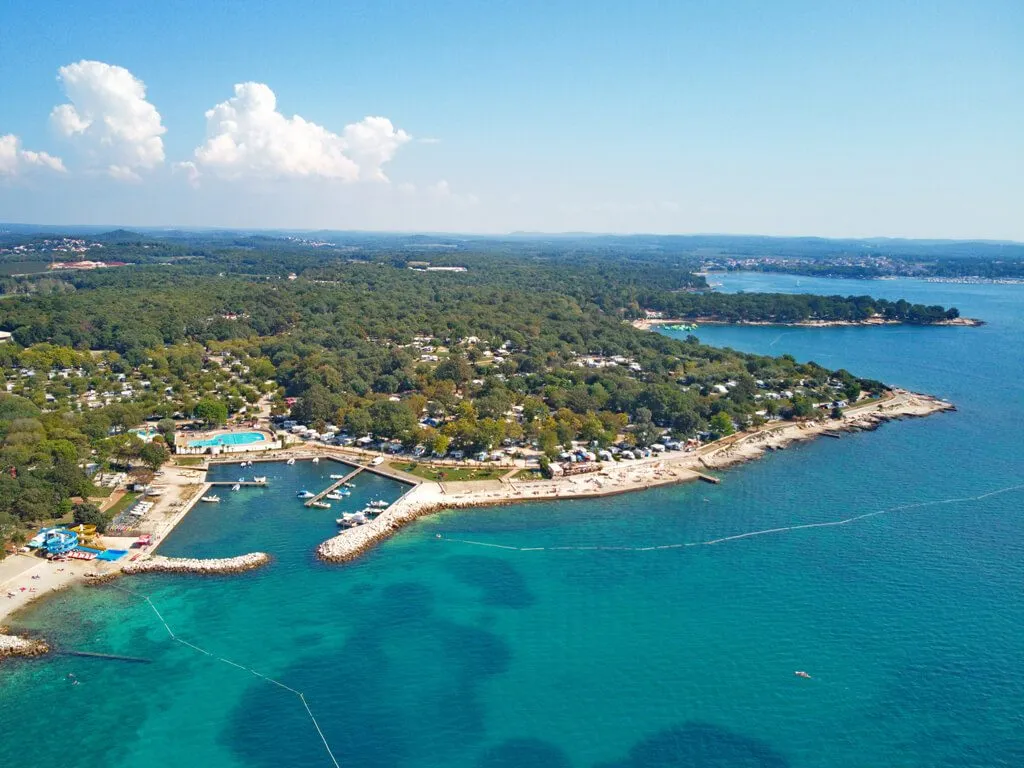 camping-zelena-laguna-air-view