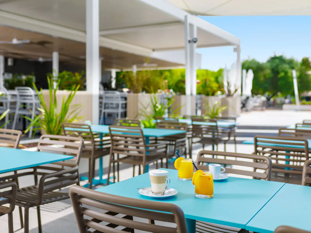 camping-zelena-laguna-istra-camp-restaurant-vela-terrace