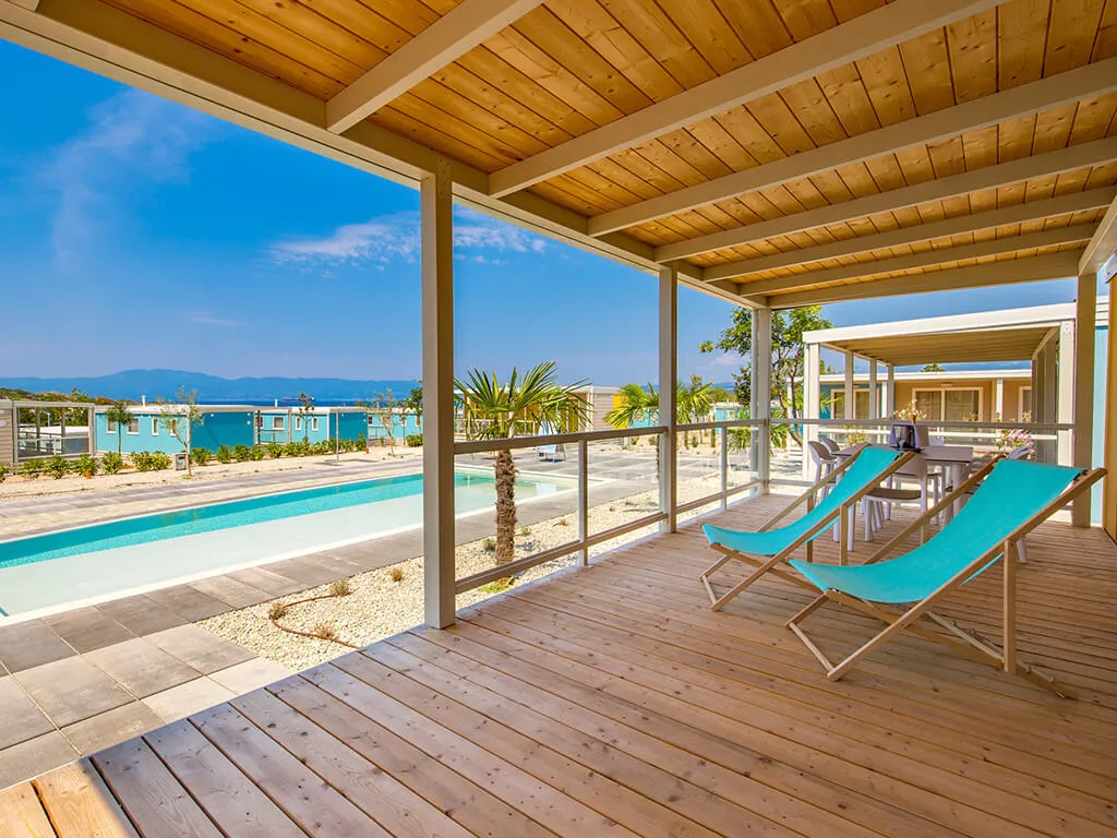 camping-omisalj-mobile-home-with-pool-4