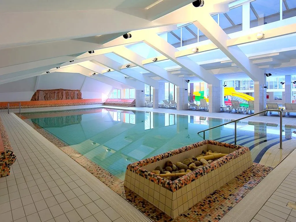 camping-terme-jezercica-indoor-pool-4