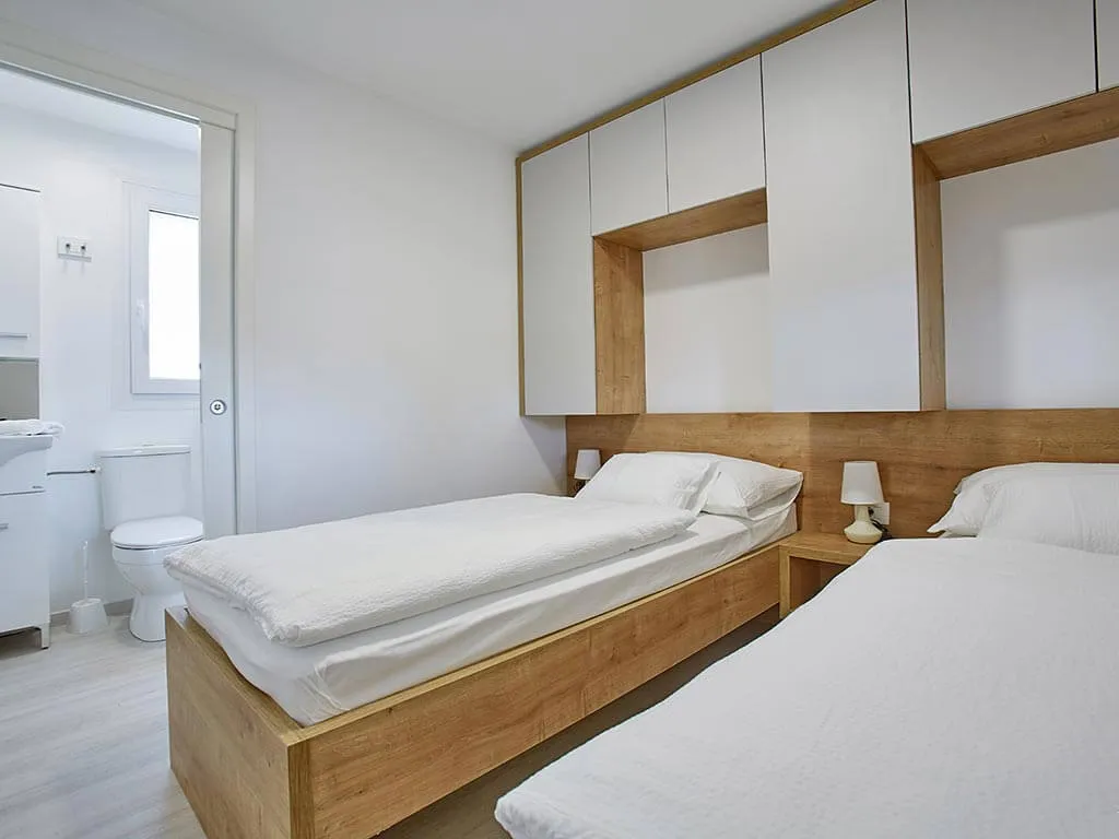 camping-terme-jezercica-mobile-homes-children-bedroom