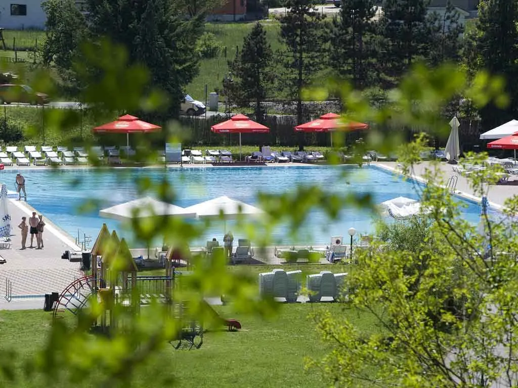 camping-terme-jezercica-pool-2