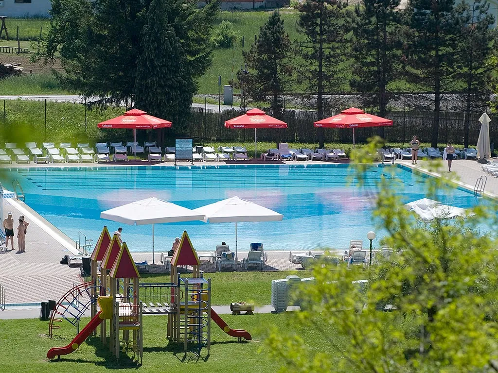 camping-terme-jezercica-pool-5