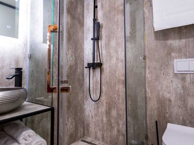 noa-glamping-resort-beach-party-villa-bathroom