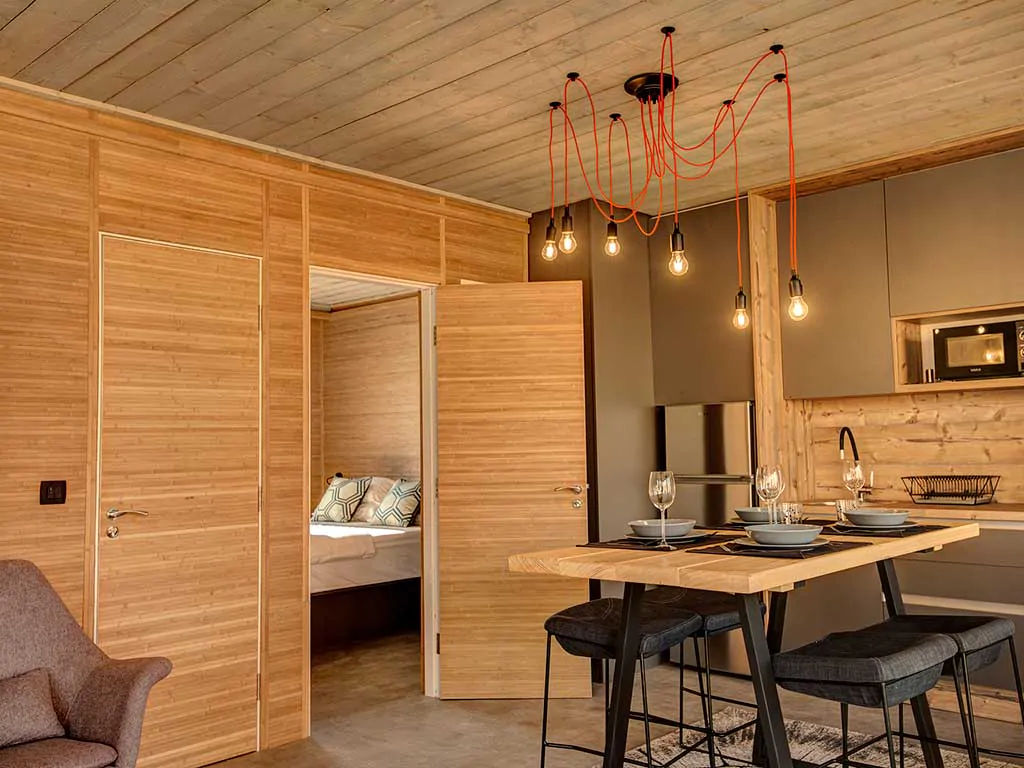 noa-glamping-resort-hillside-premium-villa-interior-3