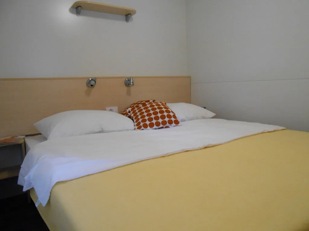camping-kozarica-mobile-home-couple-bedroom-2