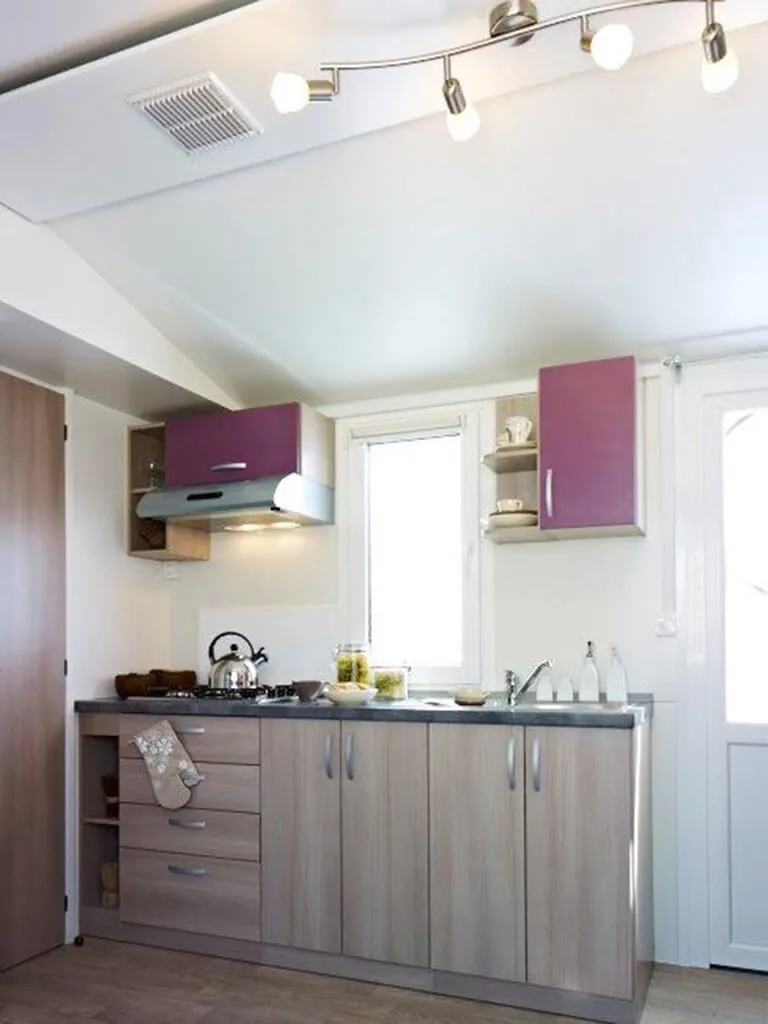 camping-kozarica-mobile-home-family-kitchen-2
