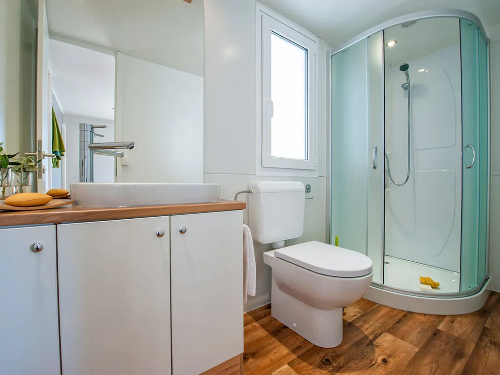 camping-kozarica-mobile-home-superior-bathroom-2