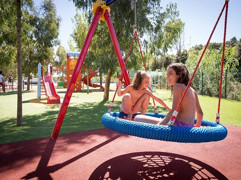 camping-valsaline-playground-2