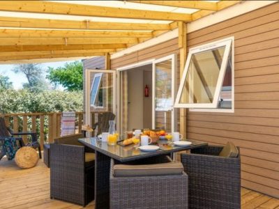 campsite-trogir-mobile-home-premium-exterior-terrace