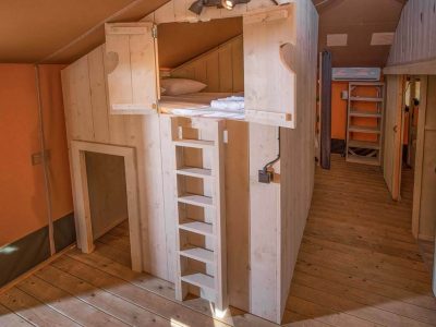 glamping-tent-safari-luxe-xl-interior-3