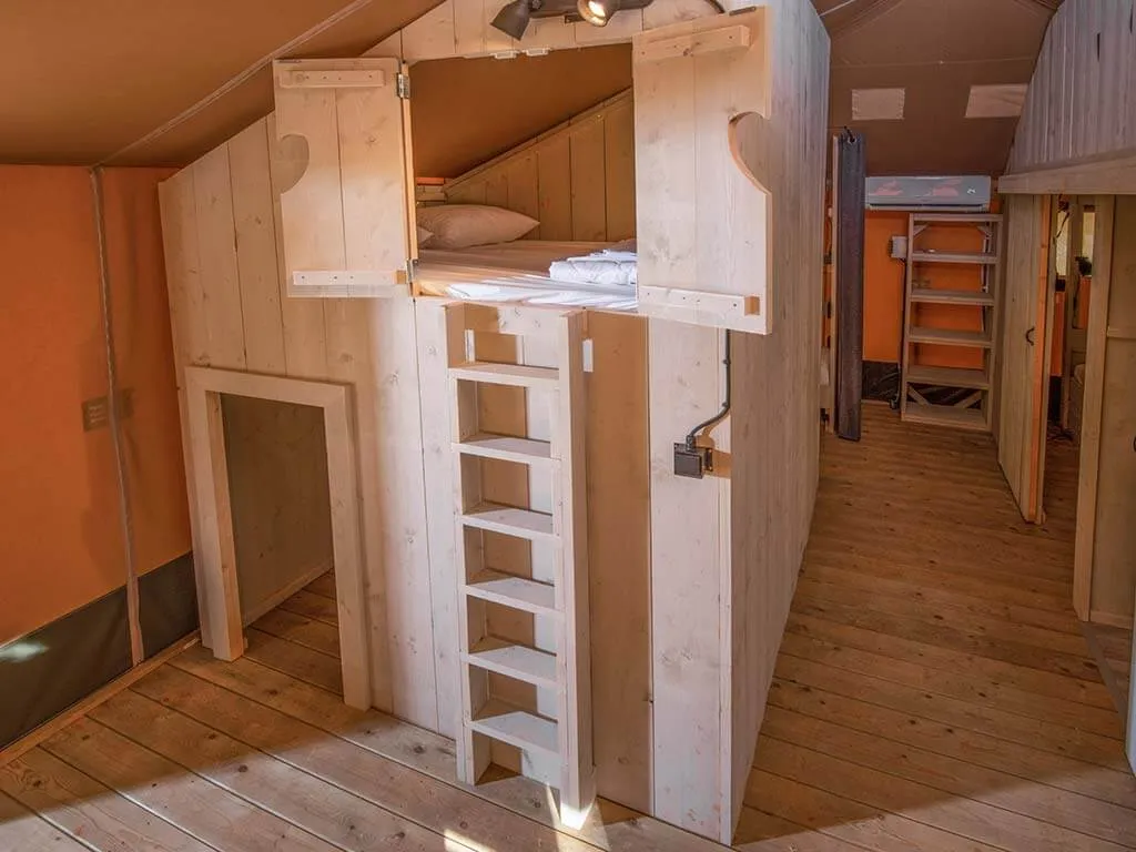 glamping-tent-safari-luxe-xl-interior-3