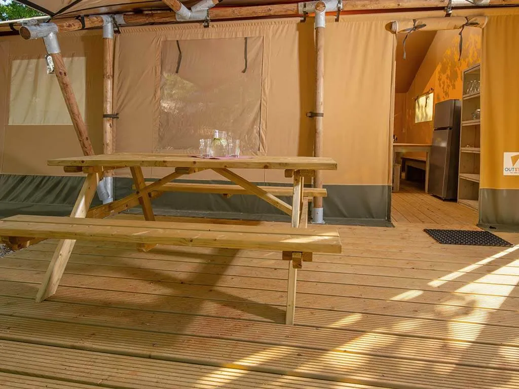 glamping-tent-safari-luxe-xl-terrace-2-2