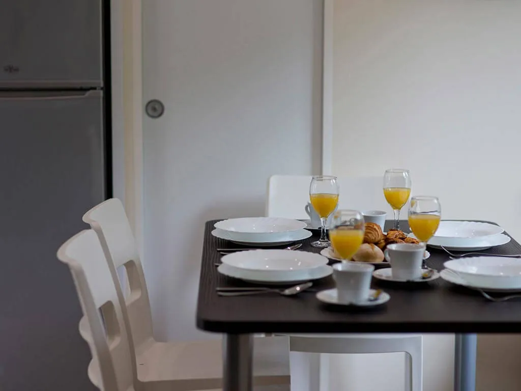 mobile-home-aria-moda-plus-dining-table-2