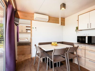baska-beach-camping-resort-mobile-home-sunny-beach-home-for-4-interior-living-room