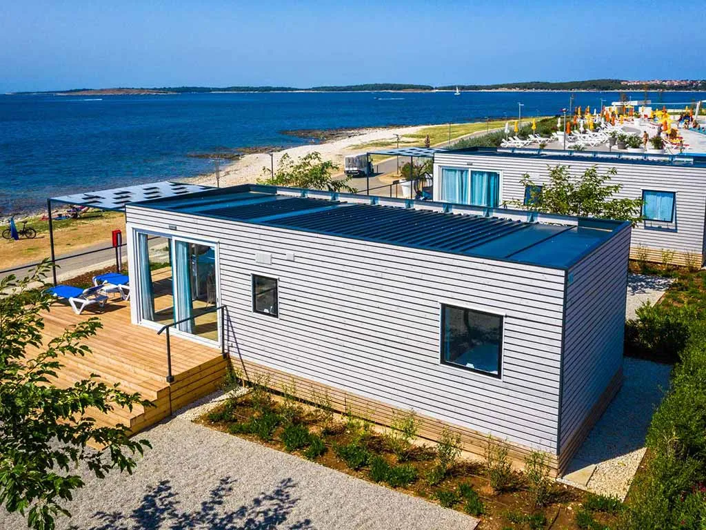 arena-grand-kazela-camping-villa-first-row-exterior