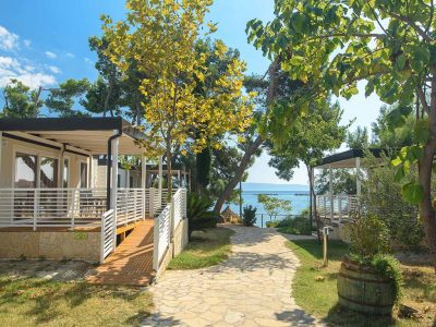 camping-stobrec-split-mobile-home-premium-exterior-2