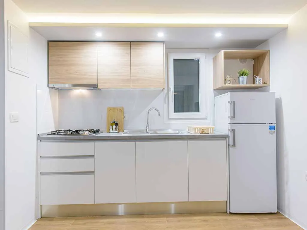 camping-stobrec-split-mobile-home-premium-kitchen