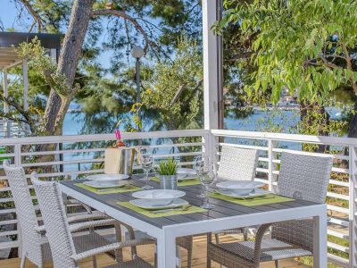 camping-stobrec-split-mobile-home-premium-terrace-2