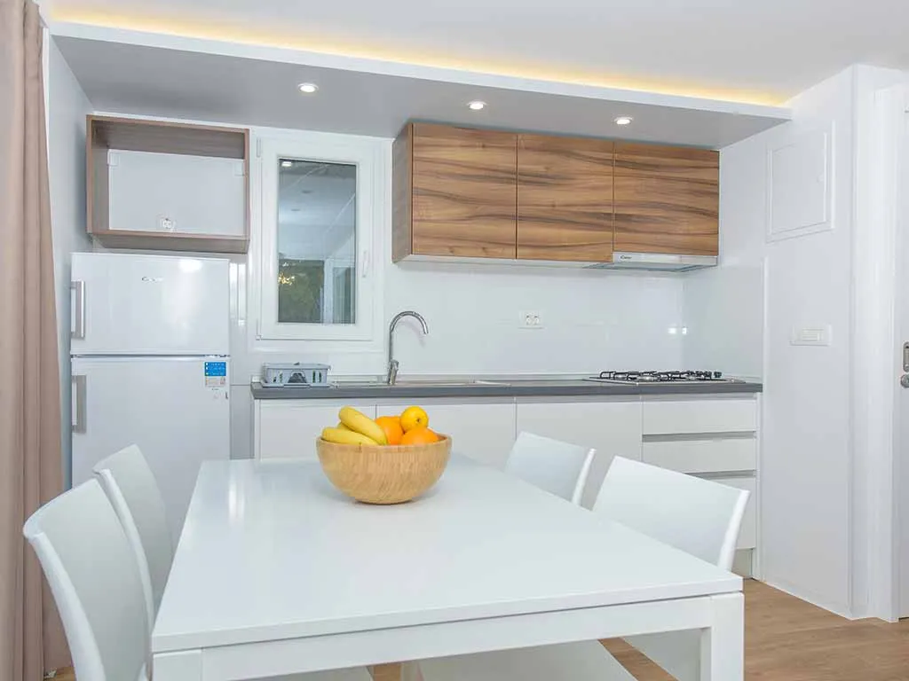 camping-stobrec-split-mobile-home-vista-interior-3