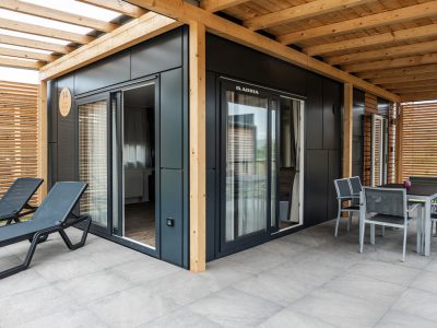 camping-vita-terme-tuhelj-mobile-home-vita-loft-exterior-terrace-lounge-charis