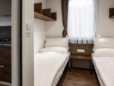 camping-vita-terme-tuhelj-mobile-home-vita-loft-interior-bedroom-single-beds
