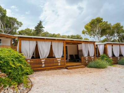 campsite-bunja-standard-exterior-side-view
