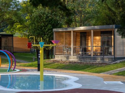 kamp-vita-mobile-home-vita-family-exterior-pool-area