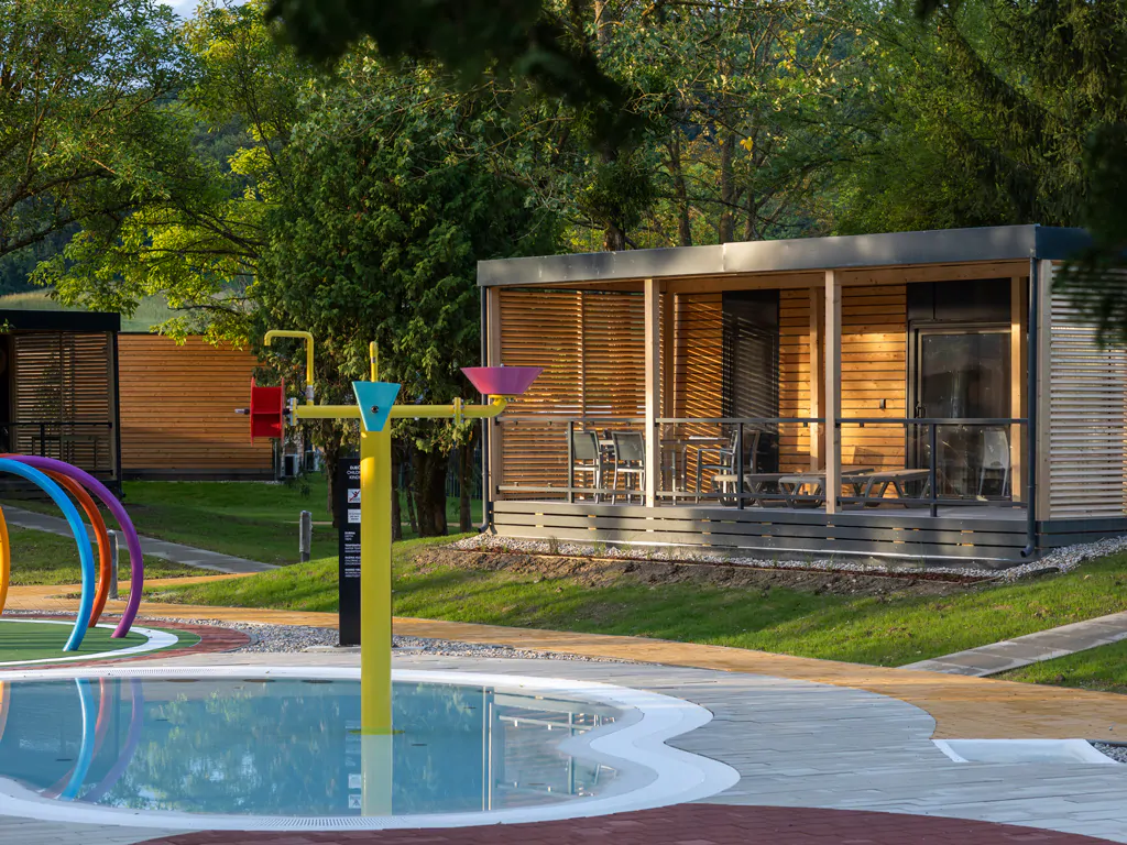 kamp-vita-mobile-home-vita-family-exterior-pool-area