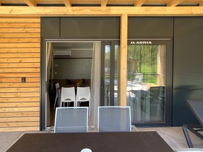 kamp-vita-mobile-home-vita-family-exterior-terrace
