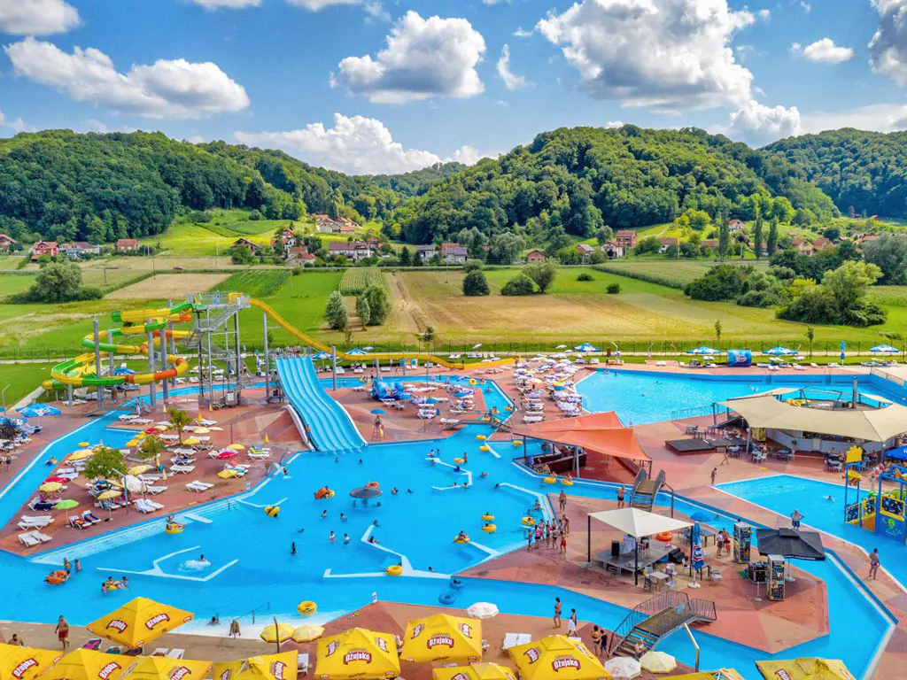terme-tuhelj-camping-vita-air-view-pool