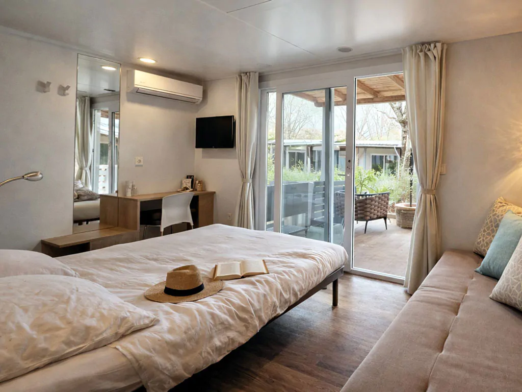 camping-ulika-rovinj-one-studio-interior-bedroom-2