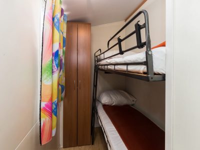 brioni-sunny-camping-mobile-home-lavanda-bedroom-3